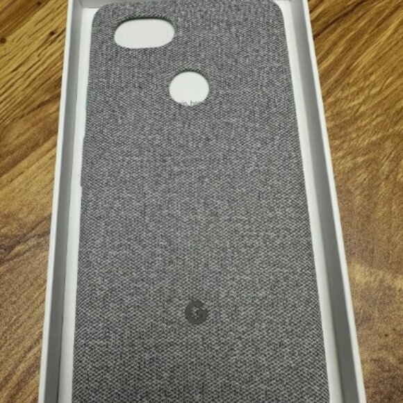 Google Fabric Case for Google Pixel 2 - Gray (GA00168) - Picture 2 of 4